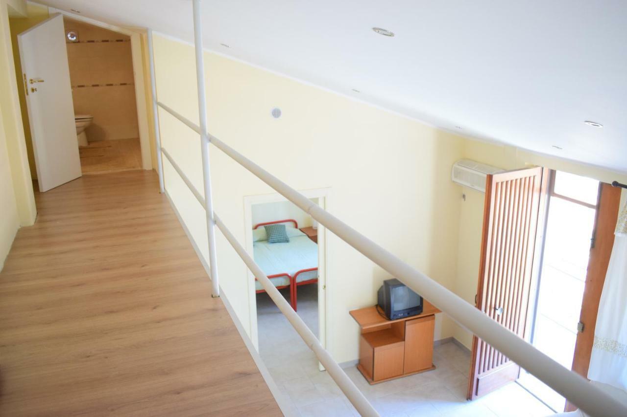 Beach House Vaccarizzo คาตาเนีย ภายนอก รูปภาพ